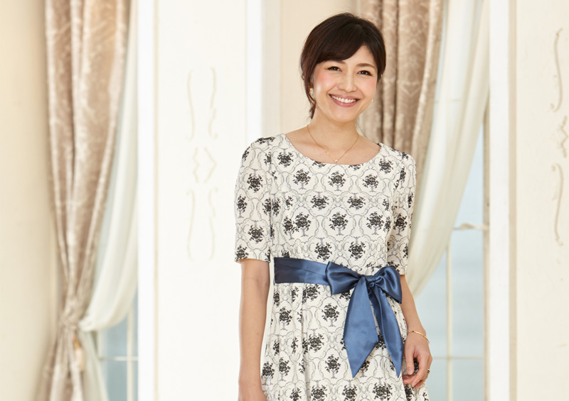上品な印象のフォーマルドレスはママの必需品