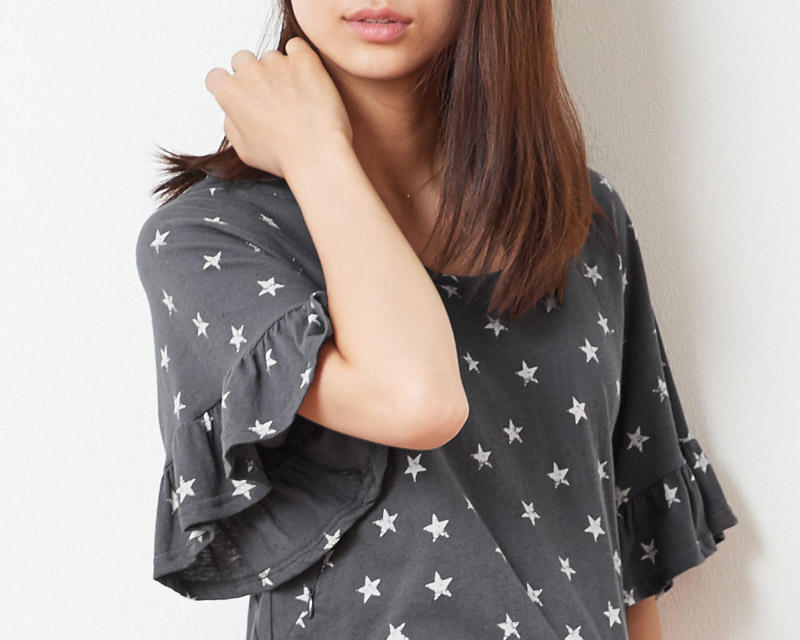 コーデアイテムとしてもおすすめの授乳服Tシャツ