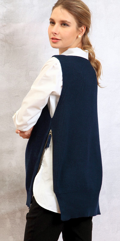 授乳ケープのように目隠しもできる授乳服です