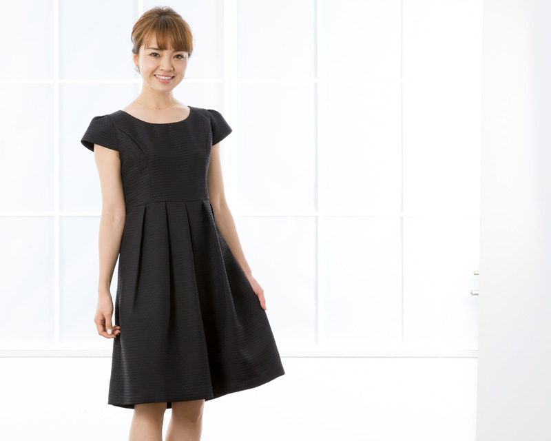 普通の服と変わらない授乳服ワンピース