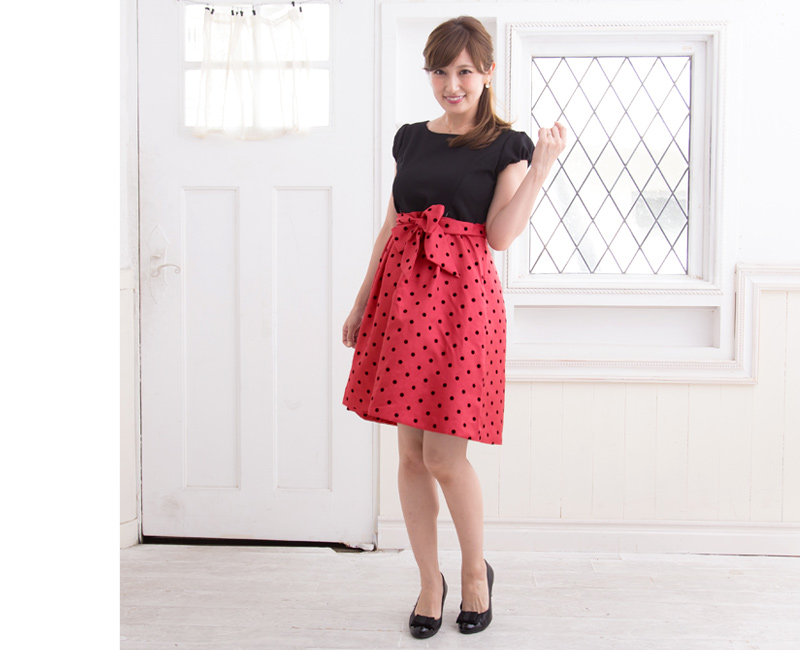 上品でかわいい!異素材MIXがポイントの授乳服ドレス