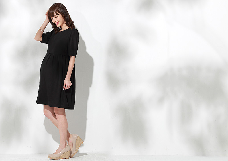 リネンナチュラル授乳服ワンピのマタニティ着用イメージ