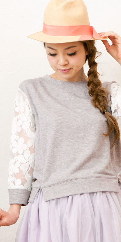 授乳服に見えないデザイン性の高さが魅力