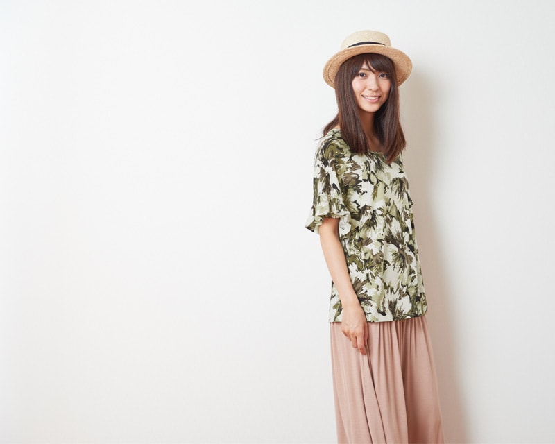 カジュアルコーデにおすすめのボタニカルプリント授乳服