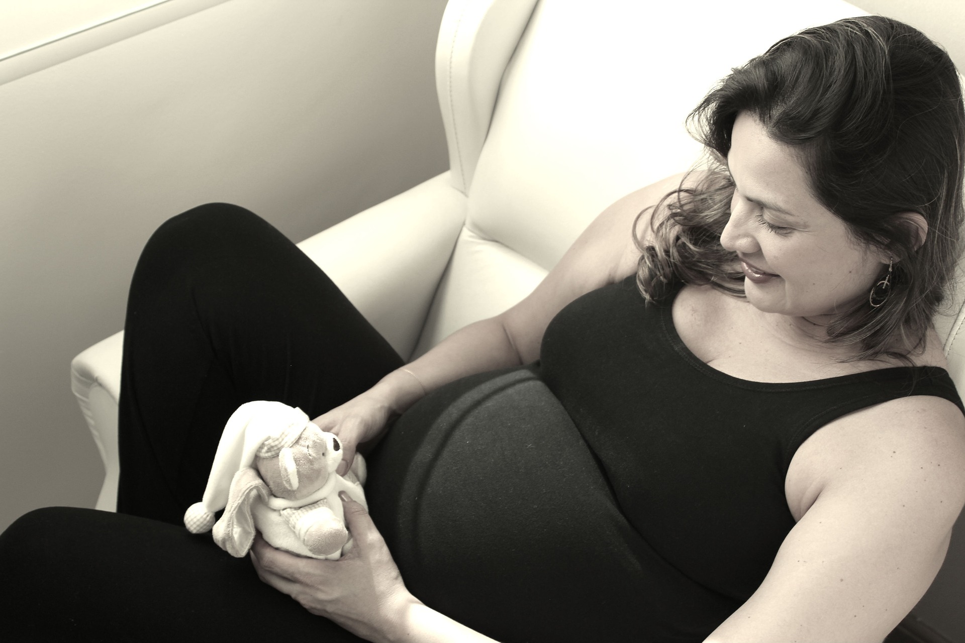Help 産後うつや産後クライシスは赤ちゃんもcryする Sweet Mommy Column
