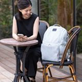 赤ちゃんとのお出かけに必要なものは？マザーズバッグの中身完全ガイド