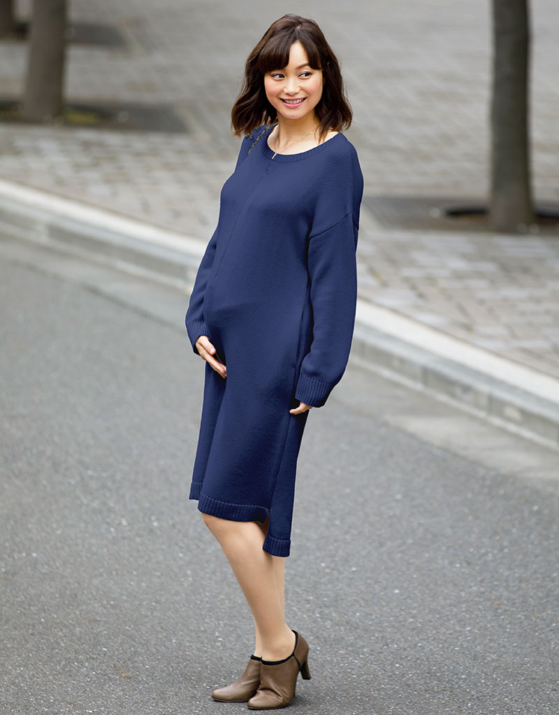 ドロップショルダーが可女性らしい