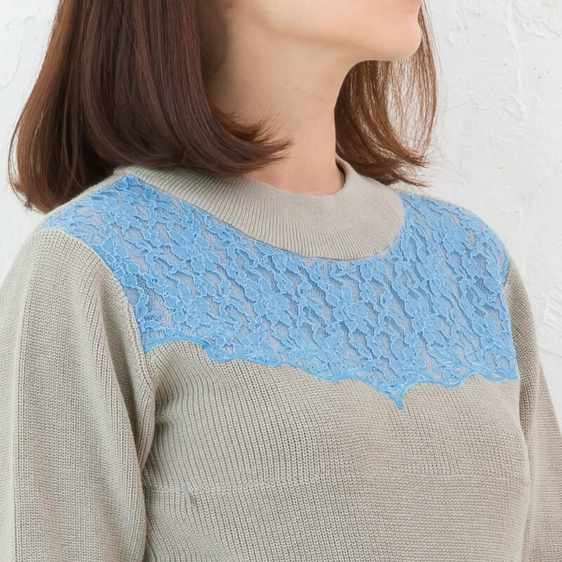繊細なレース刺繍が美しいデザイン