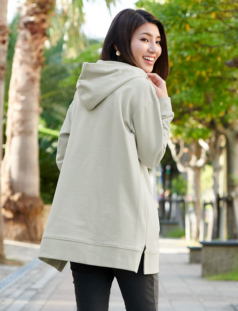 しっかりとした上質素材と絶妙シルエット
