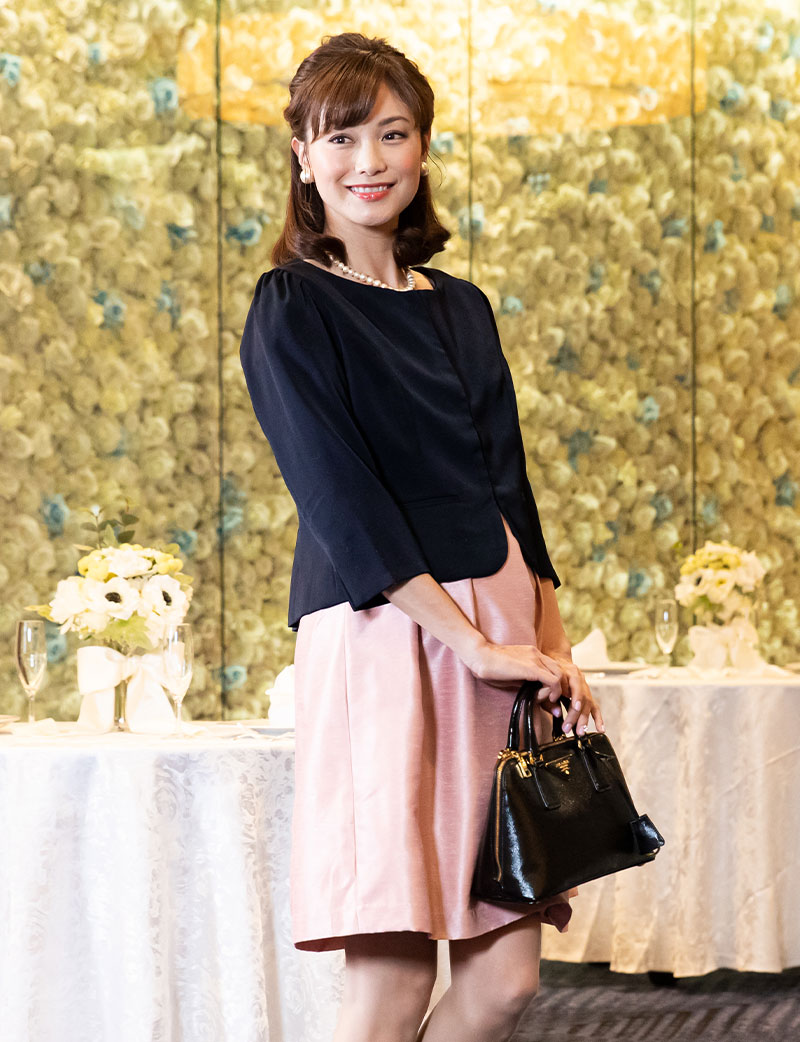 結婚式や披露宴イメージ、二次会にもピッタリ