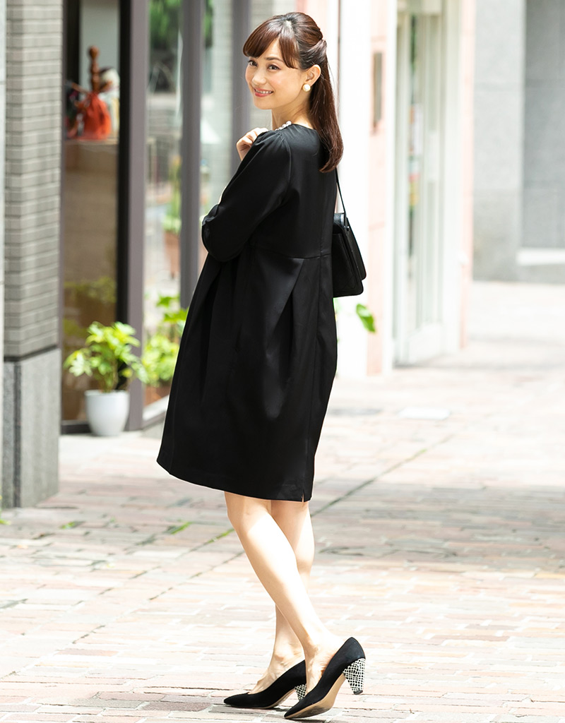 後ろ姿も美しいシルエットが完成