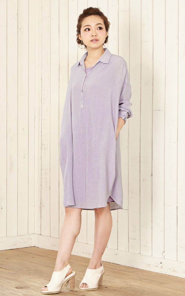 妊娠中から産後まで、長く活躍するさわやかシャツワンピ授乳服