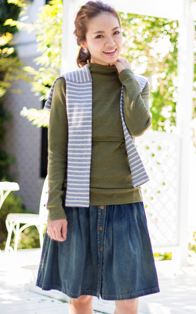 シンプルだからこそこだわったハイネック授乳服トップス
