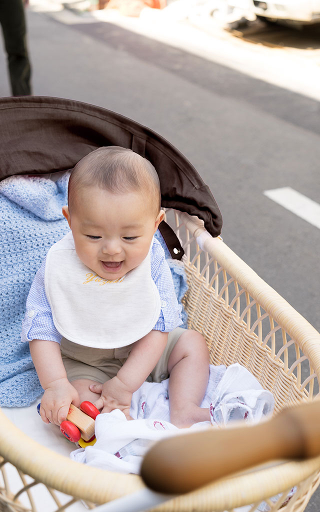 赤ちゃんも安心ベビーカー